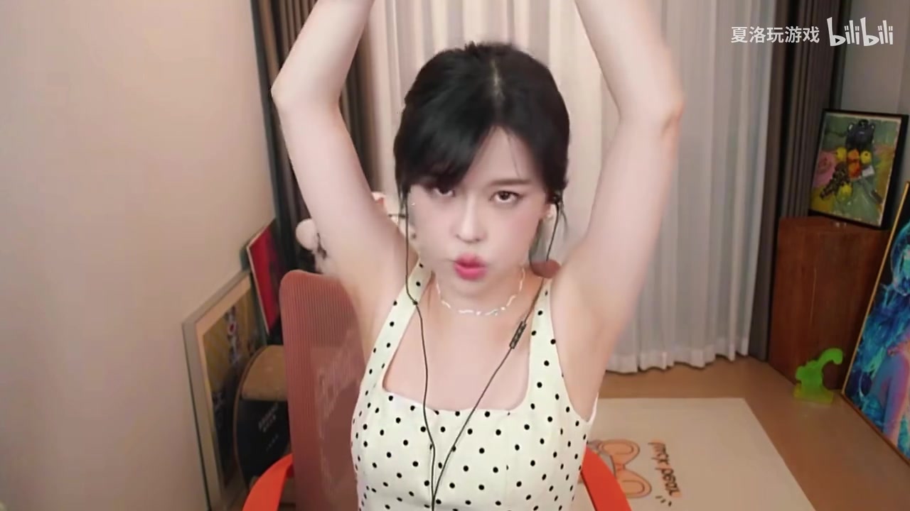 前pubg美女选手沫子爆料:我直播现在一分钱不赚!还不如人家拍视频的~