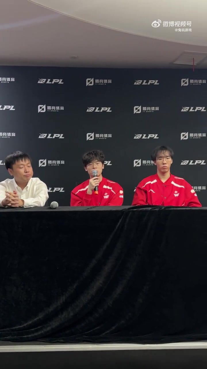 Taeyoon:小组赛的三个队伍下路实力都比较强,打BLG下路压力很大